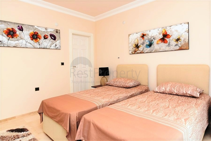 Villa mit Blick auf das Mittelmeer im Viertel Demirtas