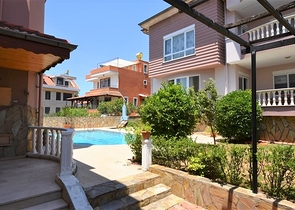 Villa mit Blick auf das Mittelmeer im Viertel Demirtas