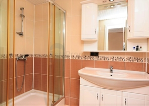 Villa mit Blick auf das Mittelmeer im Viertel Demirtas