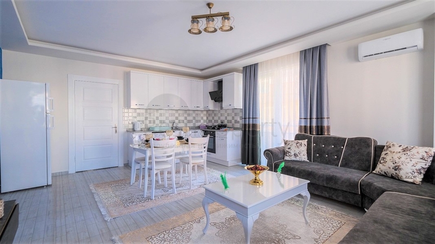 Wohnung mit großer Fläche in Mahmutlar