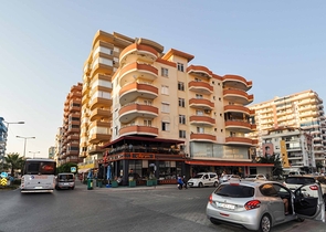 Wohnung mit großer Fläche in Mahmutlar