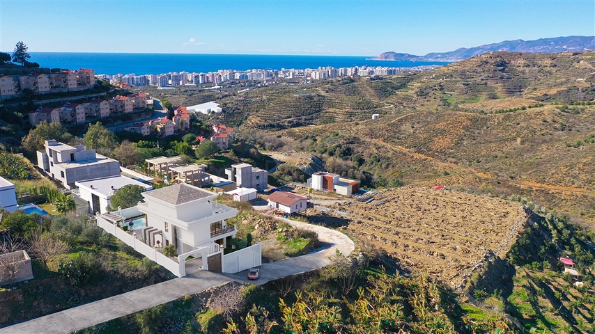 Villa mit Meerblick 5+1 in Kargicak