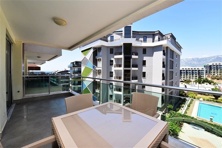 Zu vermieten 2+1 Wohnung im Stadtteil Kargicak