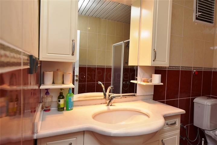 Wohnung 2+1 mit separater Küche im Stadtteil Mahmutlar