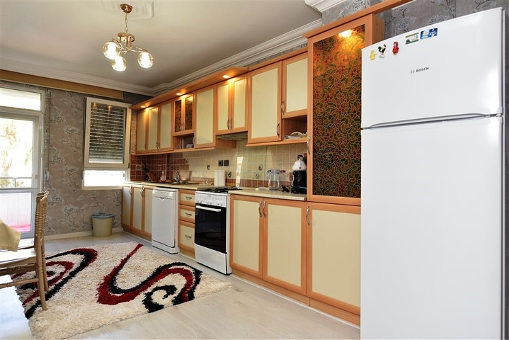 Wohnung 2+1 mit separater Küche im Stadtteil Mahmutlar