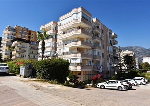 Wohnung 2+1 mit separater Küche im Stadtteil Mahmutlar