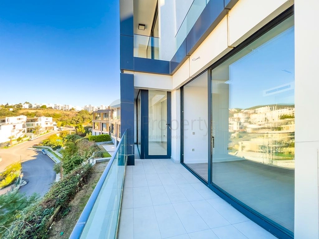 Wohnungen im Zentrum von Bodrum mit Blick auf das Meer und die Stadt!