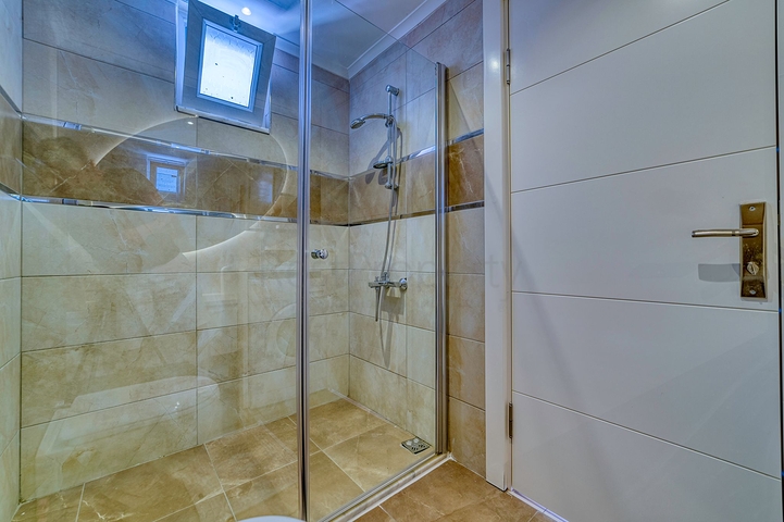 Moderne 2+1-Wohnung in Mahmutlar