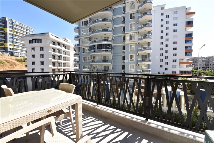 Zweizimmerwohnung in einem Komplex mit Hotelinfrastruktur