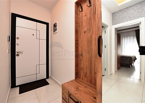 Zweizimmerwohnung in einem Komplex mit Hotelinfrastruktur