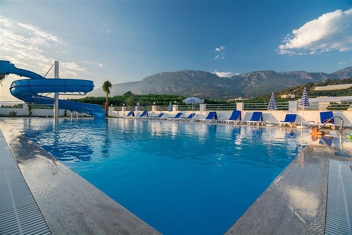 1+1 Apartment in einem neuen Komplex mit Hotelinfrastruktur