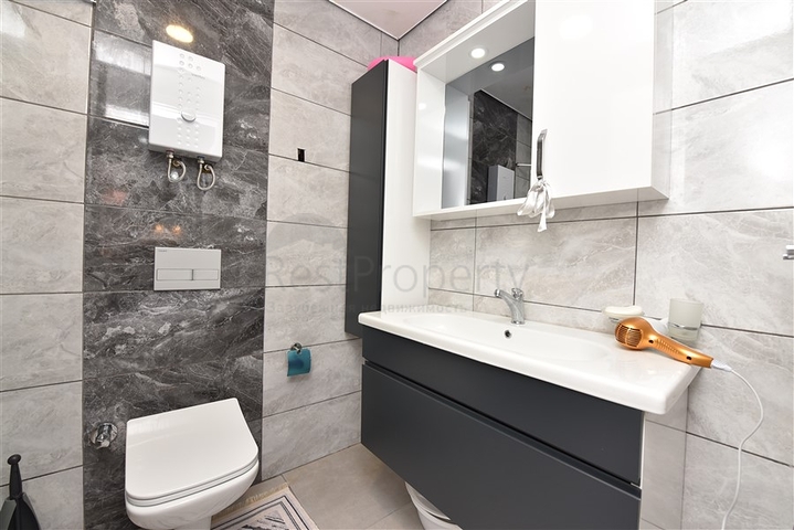 1+1 Apartment in einem neuen Komplex mit Hotelinfrastruktur