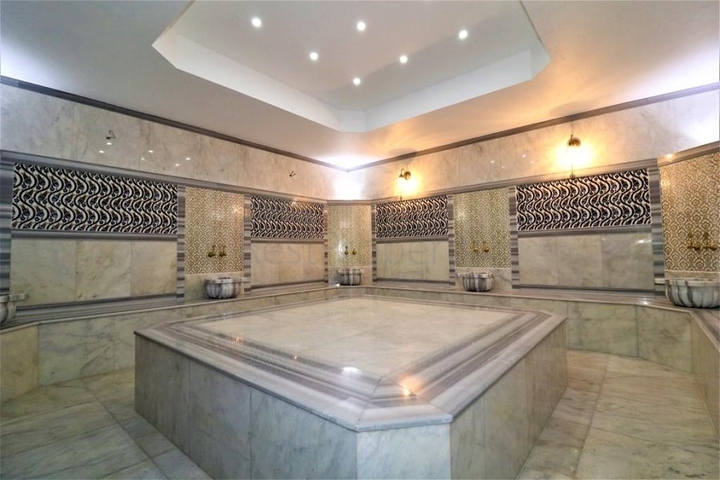 1+1 Apartment in einem neuen Komplex mit Hotelinfrastruktur