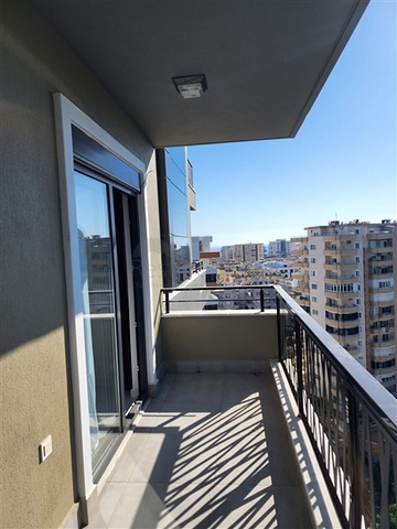 1+1 Apartment in einem neuen, modernen Komplex