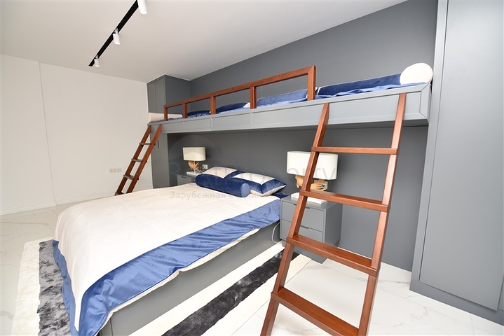 4+1 Luxuswohnung in einem prestigeträchtigen Komplex in Alanya