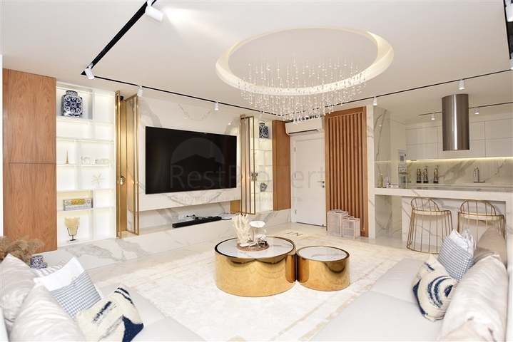 4+1 Luxuswohnung in einem prestigeträchtigen Komplex in Alanya