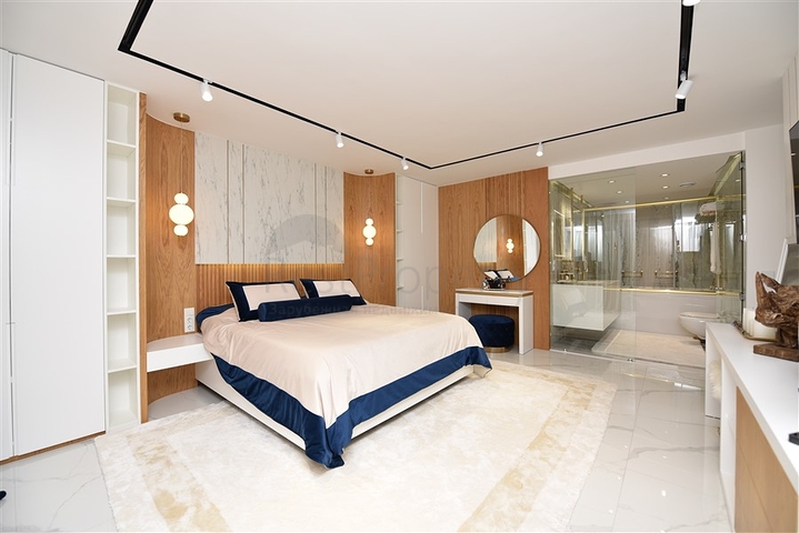 4+1 Luxuswohnung in einem prestigeträchtigen Komplex in Alanya