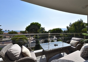 4+1 Luxuswohnung in einem prestigeträchtigen Komplex in Alanya