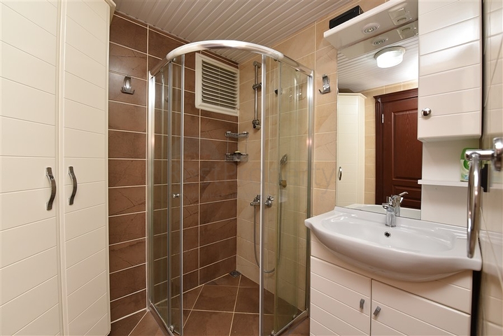 Wohnung 3+1 in der Nähe des Meeres im Zentrum von Alanya