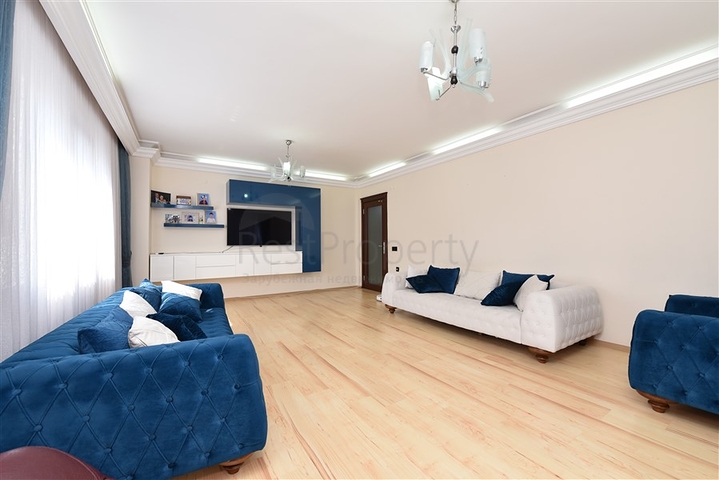 Wohnung 3+1 in der Nähe des Meeres im Zentrum von Alanya