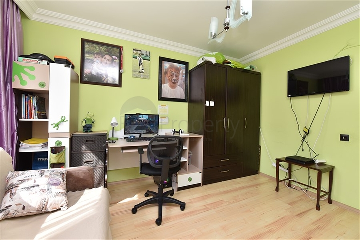 Wohnung 3+1 in der Nähe des Meeres im Zentrum von Alanya