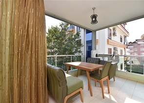 Wohnung 3+1 in der Nähe des Meeres im Zentrum von Alanya