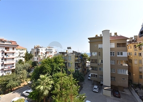 Wohnung 3+1 in der Nähe des Meeres im Zentrum von Alanya