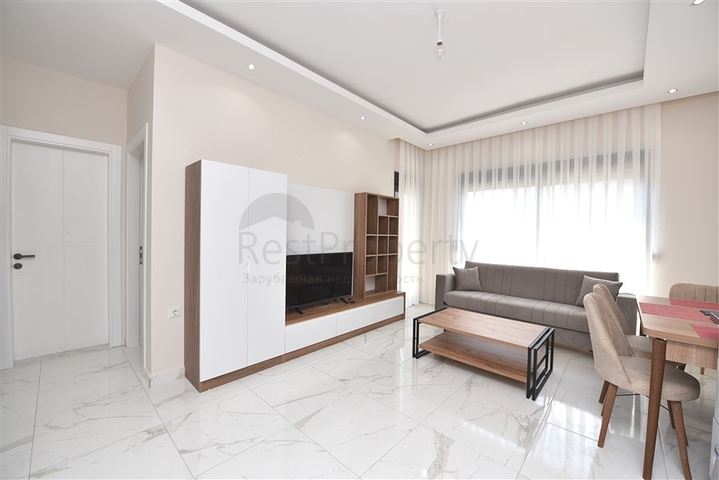 Zweizimmerwohnung in einem neuen Haus, 250 Meter vom Mittelmeer entfernt