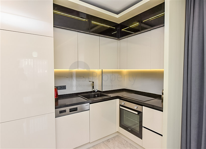 Dreizimmerwohnung zu vermieten 300 Meter vom Kleopatra Strand entfernt