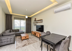 Dreizimmerwohnung zu vermieten 300 Meter vom Kleopatra Strand entfernt