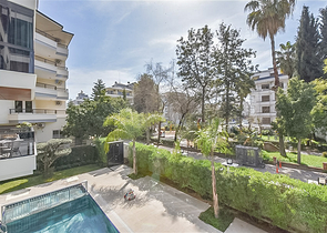 Dreizimmerwohnung zu vermieten 300 Meter vom Kleopatra Strand entfernt