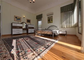 Villa mit 6+1 Grundriss mit separater Küche in Kestel