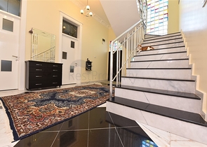 Villa mit 6+1 Grundriss mit separater Küche in Kestel