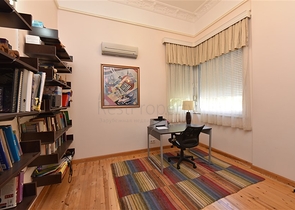 Villa mit 6+1 Grundriss mit separater Küche in Kestel