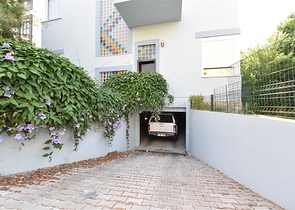 Villa mit 6+1 Grundriss mit separater Küche in Kestel