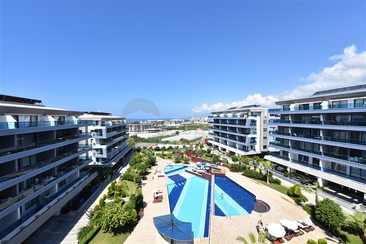 Wohnung in einem 1+1 Luxus-Komplex im Stadtteil Kargicak