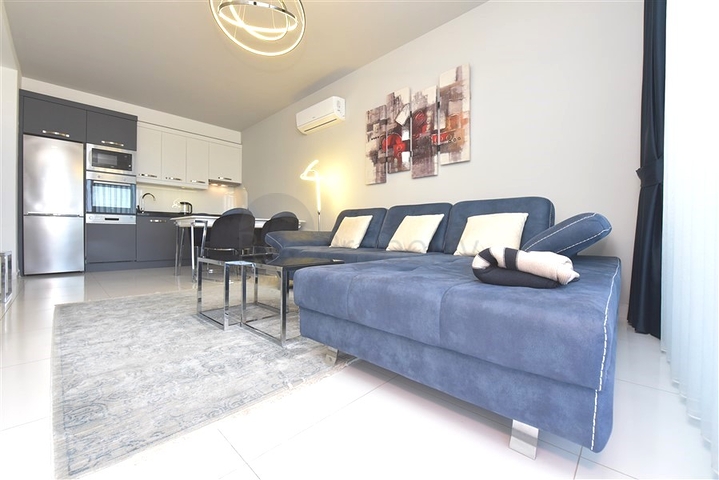 Wohnung in einem 1+1 Luxus-Komplex im Stadtteil Kargicak