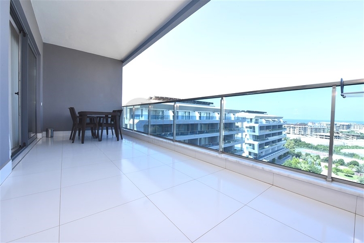 Wohnung in einem 1+1 Luxus-Komplex im Stadtteil Kargicak