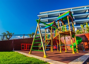 Wohnung in einem 1+1 Luxus-Komplex im Stadtteil Kargicak