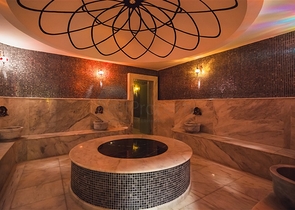 Wohnung in einem 1+1 Luxus-Komplex im Stadtteil Kargicak