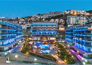 Wohnung in einem 1+1 Luxus-Komplex im Stadtteil Kargicak