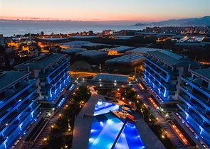 Wohnung in einem 1+1 Luxus-Komplex im Stadtteil Kargicak