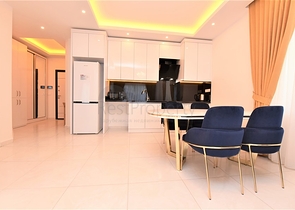 Schicke Wohnung für eine lange Zeit zu vermieten