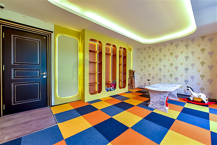 1+1 möblierte Wohnung in einem neuen, modernen Komplex im Zentrum von Alanya