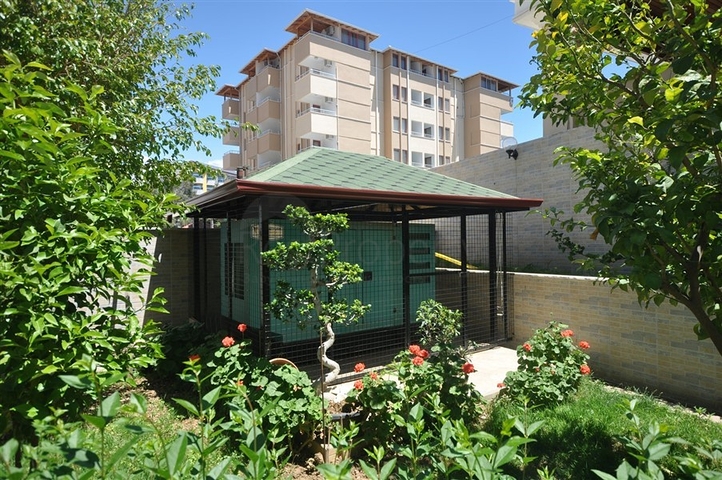 Gemütliche 2+1 Wohnung 50 m vom Meer entfernt im Stadtteil Tosmur