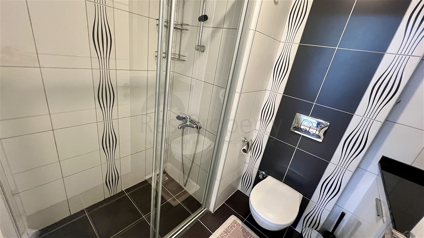 Gemütliche 2+1 Wohnung 50 m vom Meer entfernt im Stadtteil Tosmur