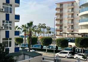 Gemütliche 2+1 Wohnung 50 m vom Meer entfernt im Stadtteil Tosmur