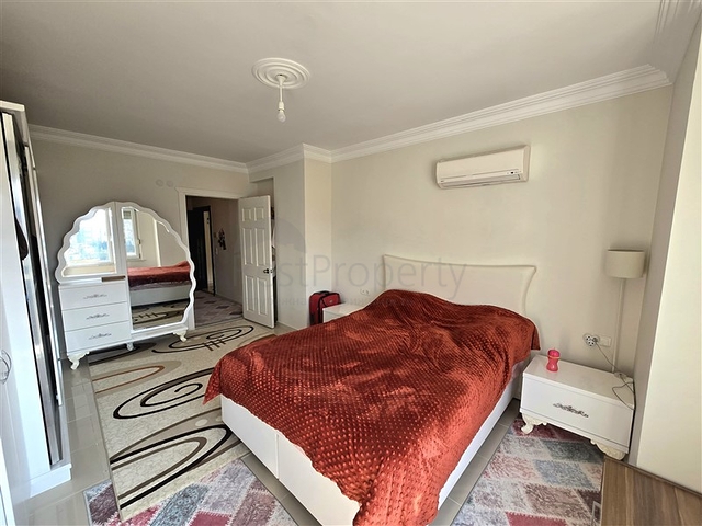 Geräumige 2+1-Wohnung im Zentrum von Oba