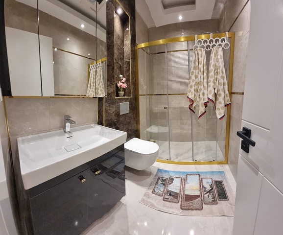 Geräumige 2+1 Wohnung im neuen Komplex des Bezirks Mahmutlar