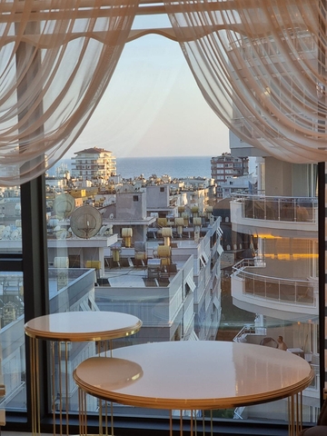 Geräumige 2+1 Wohnung im neuen Komplex des Bezirks Mahmutlar